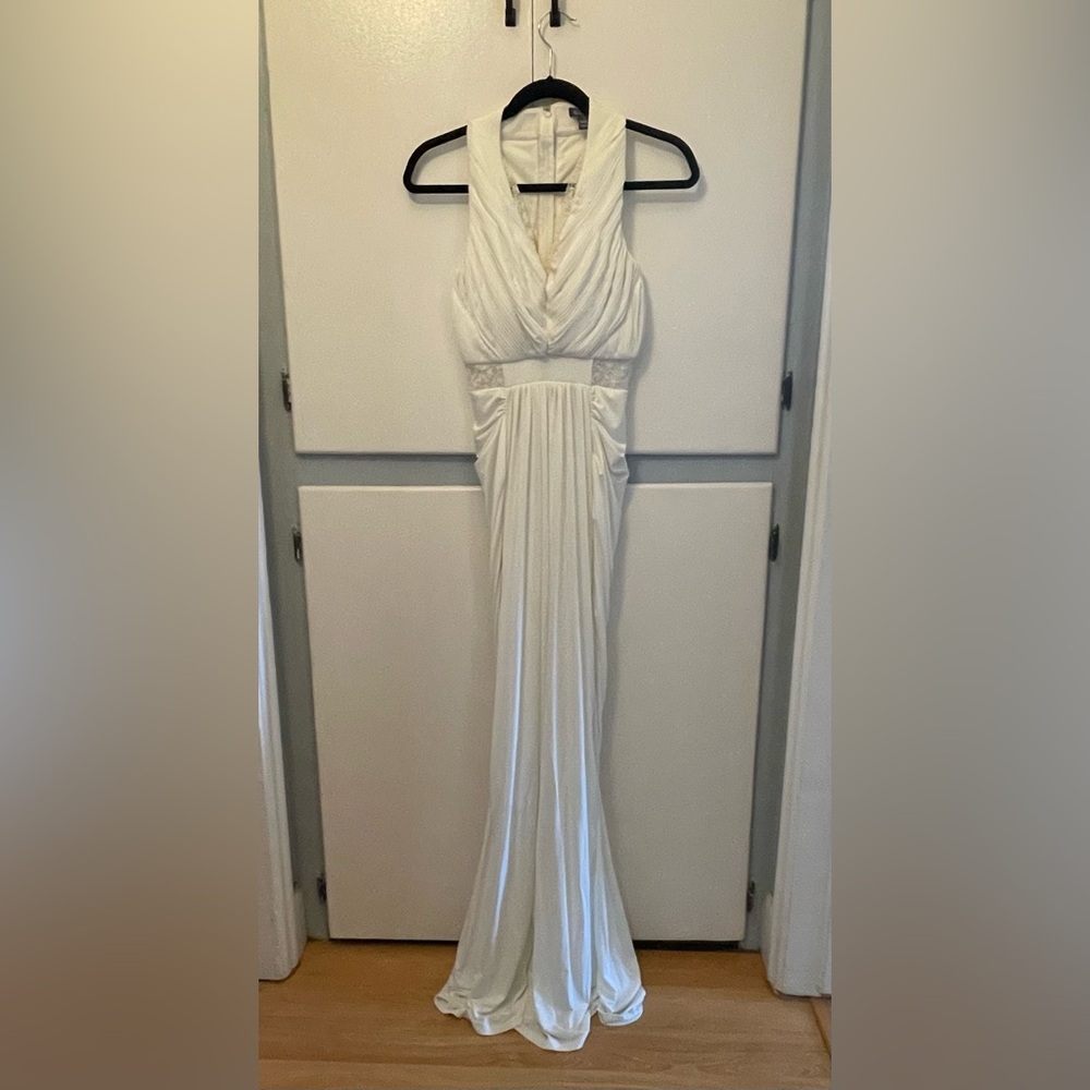 Gracia Athena Gown in Ivory